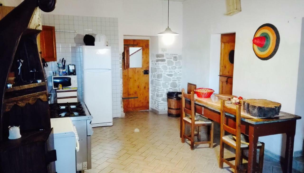 Le Terre D'Abruzzo Guest House Alanno Bagian luar foto